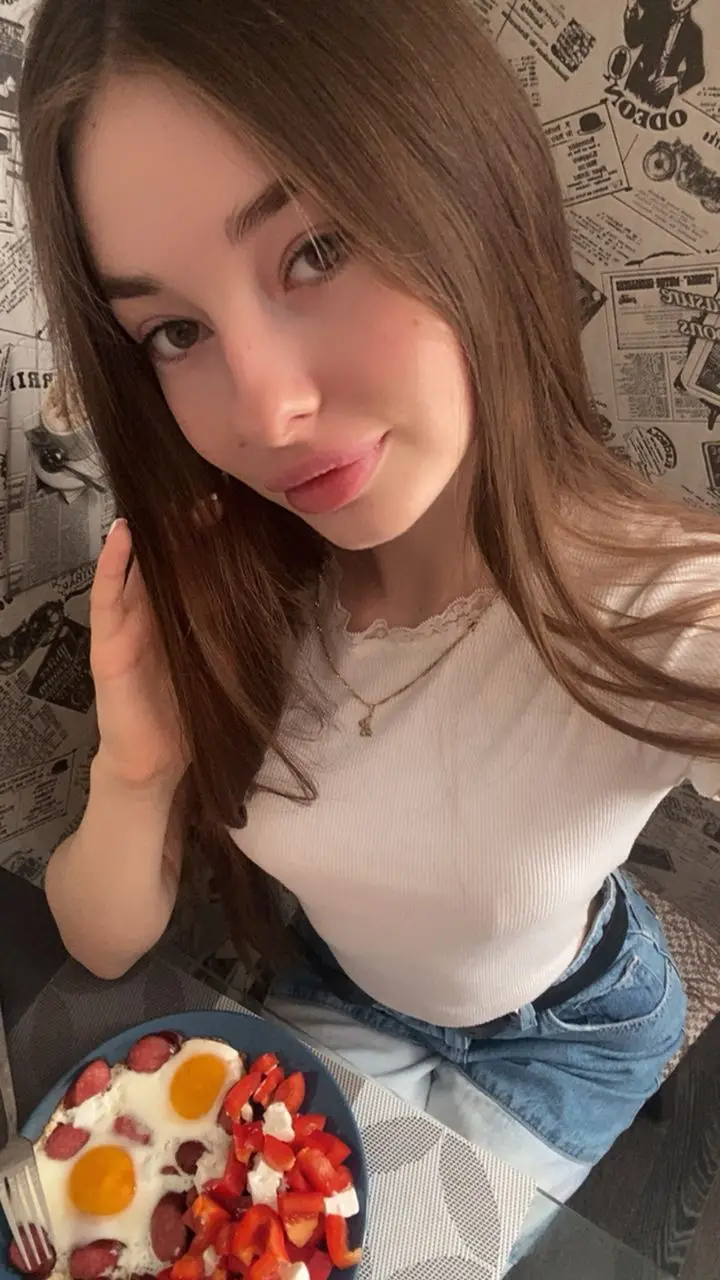 Ava